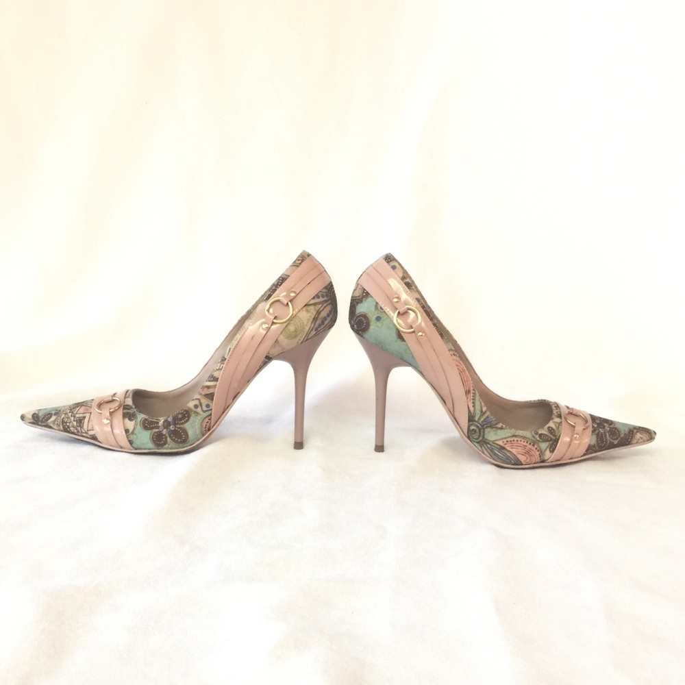 ALDO Floral, multi color heels. Gold hardware.